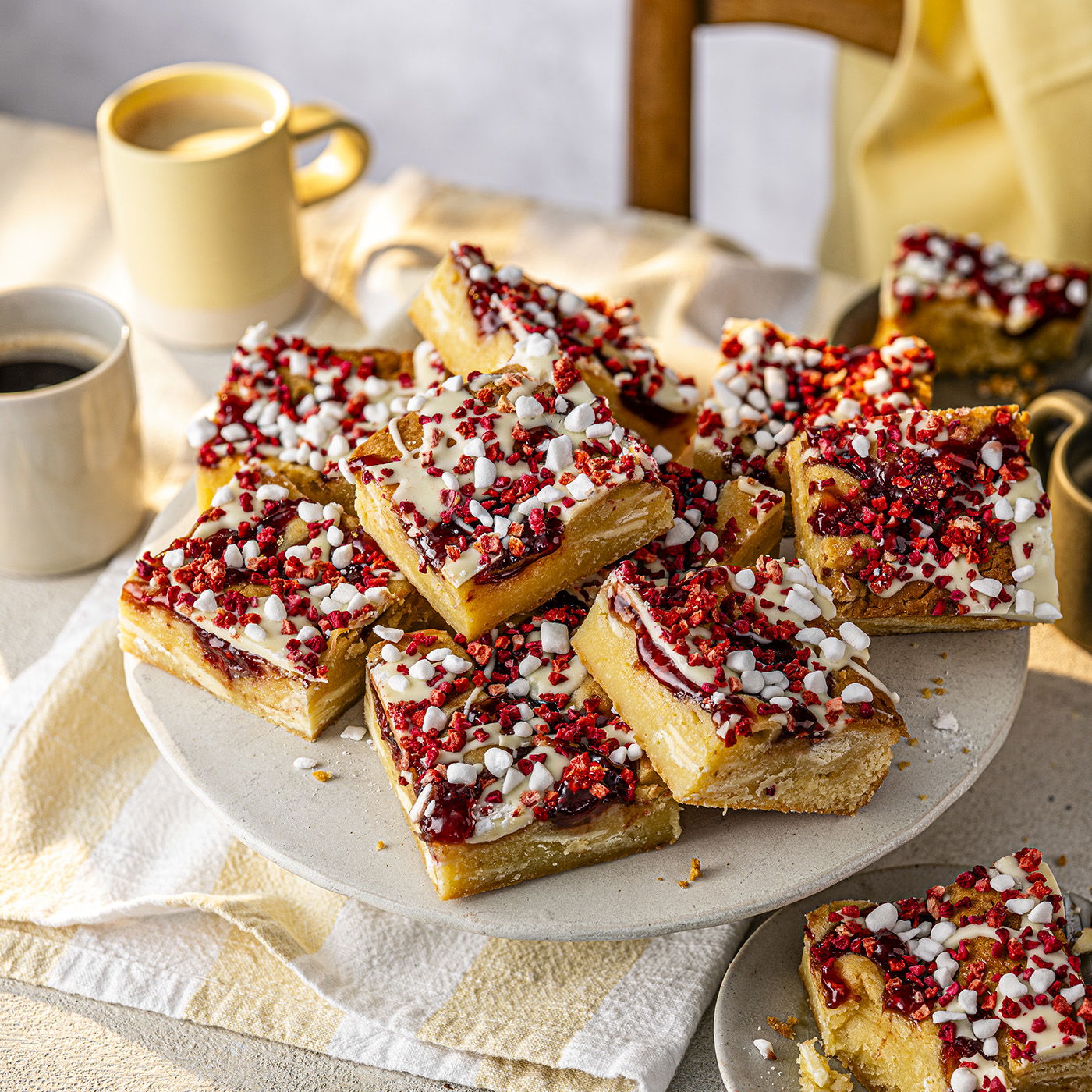 Eton Mess Blondie - Image